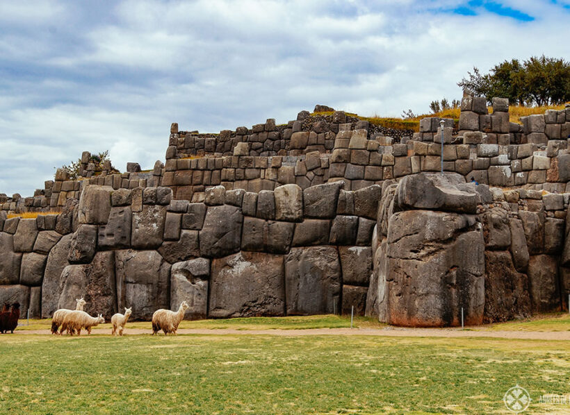 SACSAYHUAMAN